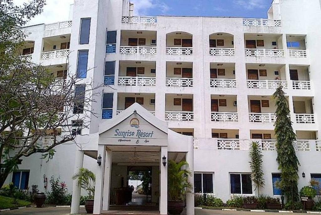 Sunrise Apartment Resort & Spa Mombasa Exterior photo